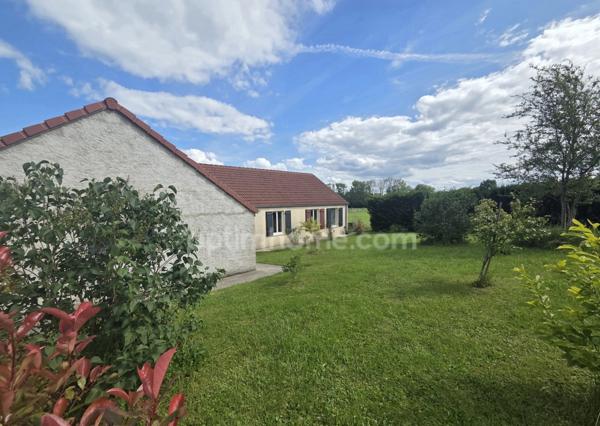 Maison de plain-pied à vendre en exclusivité  3 chambres + suite parentale, garage et jardin à BANTHEVILLE (55110)