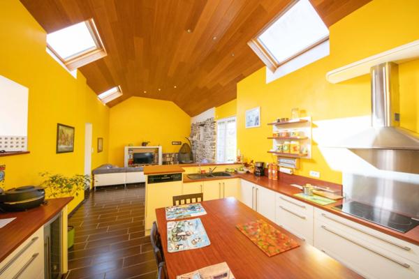 Propriété à vendre 15 pièces LANNILIS (29)