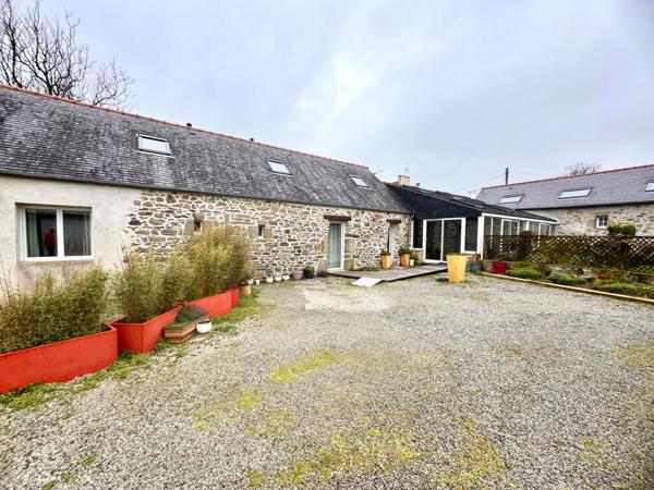 Propriété à vendre 15 pièces LANNILIS (29)