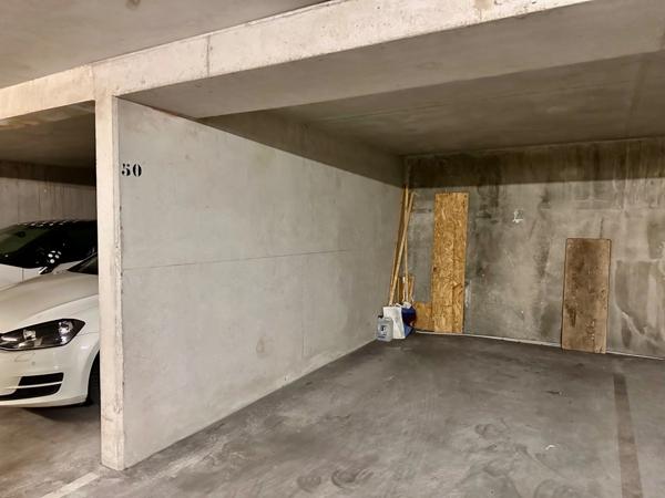 MARSEILLE 6ème, quartier Lodi , T2 de 44m2 avec Terrasse et possibilité place de parking privative en sous-sol.