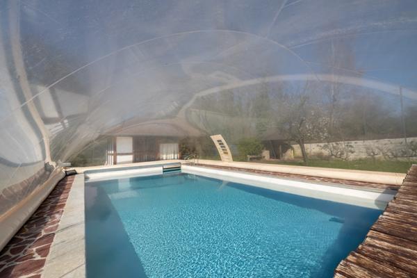 Janville-sur-Juine (91510) Maison de Maître en pierre du XIXe siècle avec parc arboré et piscine, à 45 min de Paris