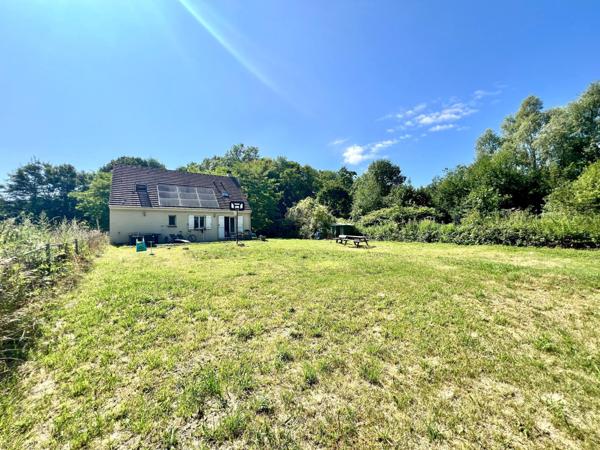 Maison récente de 4 chambres sur un jardin de près de 2000 m²