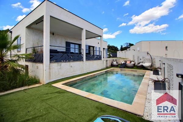 Villa contemporaine avec piscine à Piolenc 5 pièce(s) 136m2