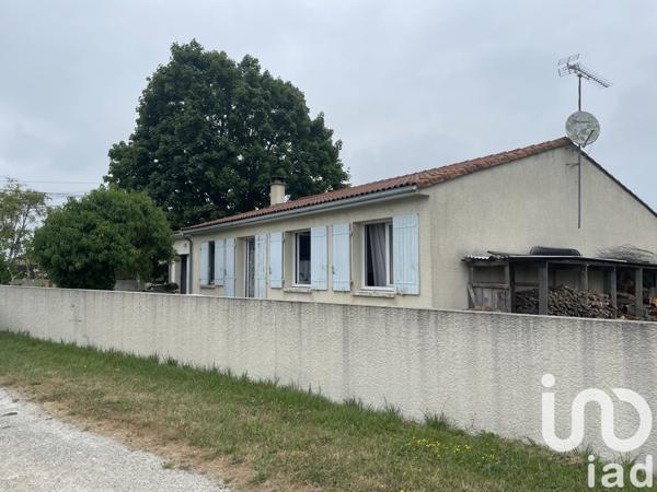 House for sale 4 rooms 82 m² Saint-Sulpice-de-Royan