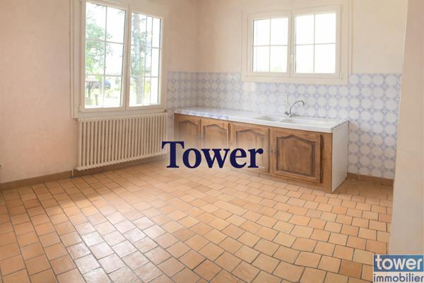 Maison
                                                                                                                                                                                                                                                                                                                        6 pièce(s)                                                                                                                                                                                                          5 chambre(s)                                                                                                                                                                                                          146  m²