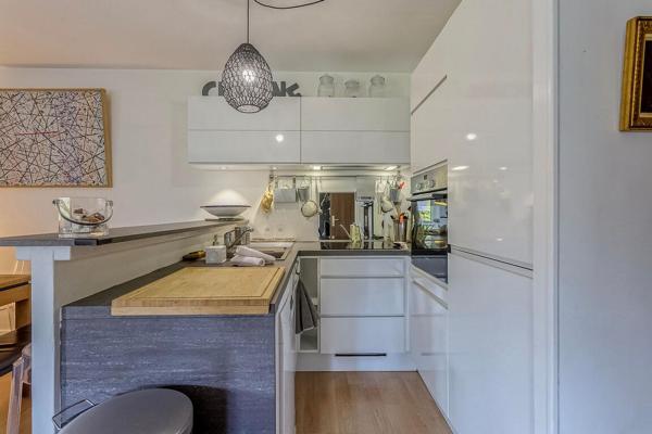 Duplex T3 avec terrasse, vue château – Menthon-Saint-Bernard