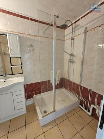 Appartement T3/T4 à Saint-Denis dans le Carré d’Or avec vue mer & montagne