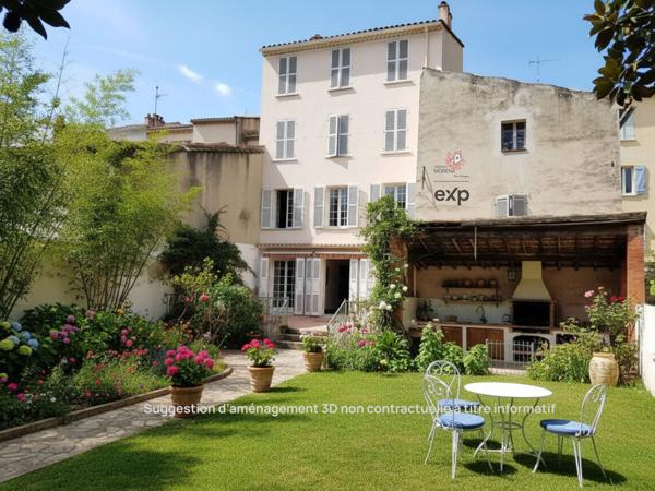 Grande maison de village 388 m² avec jardin – Centre Solliès-Pont