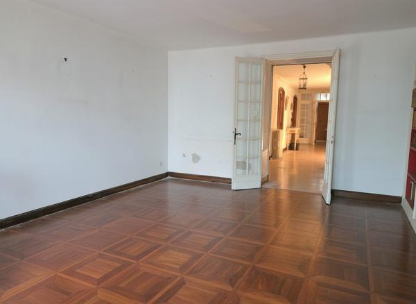 Grande maison de village 388 m² avec jardin – Centre Solliès-Pont