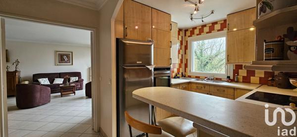 Appartement 4 pièces de 83 m² à Le Coudray-Montceaux (91830)