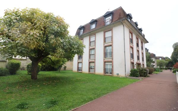 Appartement à vendre    1 pièce • 25,87 m2 Fontainebleau