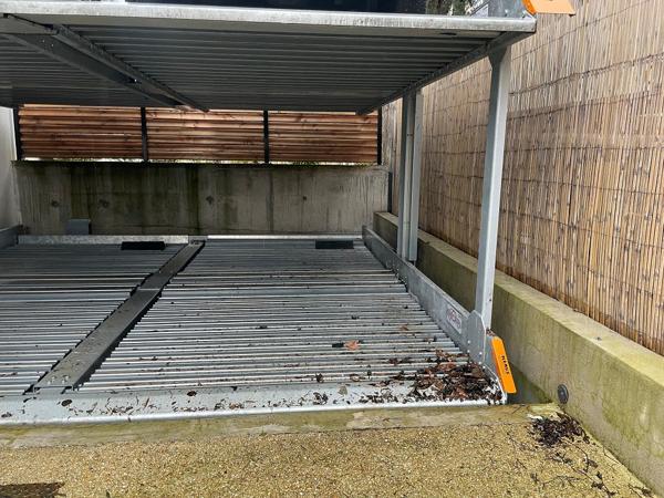 Garage/Parking