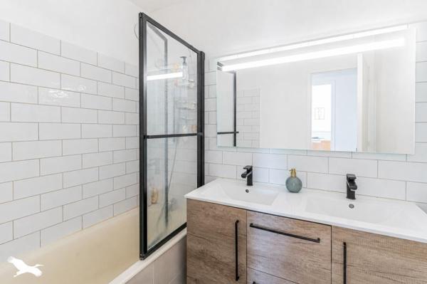 Appartement 293 216 € Bordeaux 3 p 62 m² DPE D