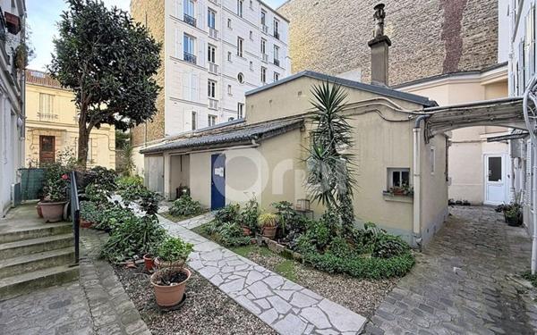 Appartement à vendre    2 pièces • 39,82 m2 Paris 15