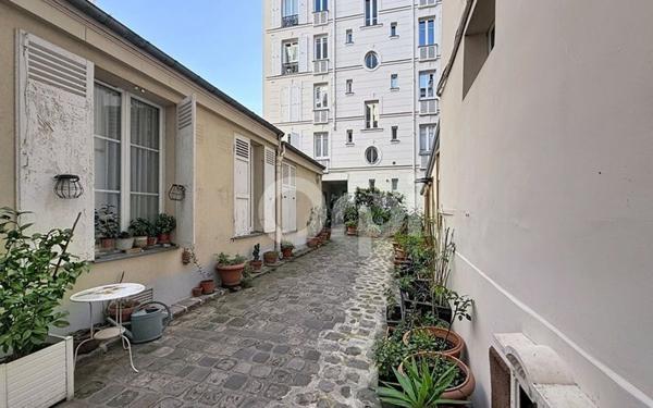 Appartement à vendre    2 pièces • 39,82 m2 Paris 15