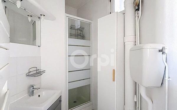 Appartement à vendre    2 pièces • 39,82 m2 Paris 15