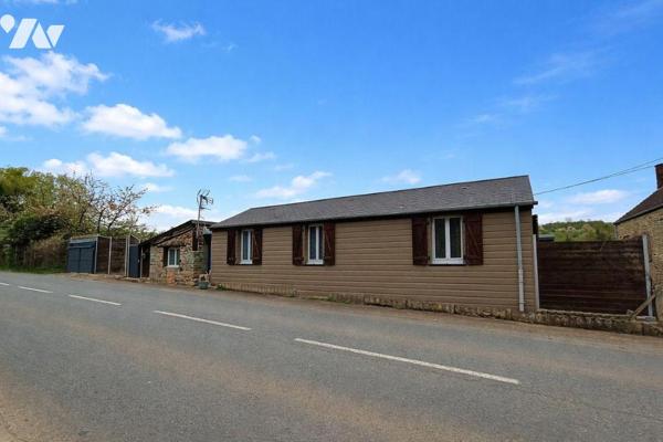 Maison d'habitation individuel comprenant : 
Entrée, véranda, salon avec poêle à bois, cuisine...