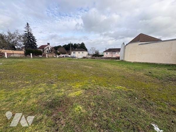 TERRAIN A BATIR DE 1124M² DE GOURNAY