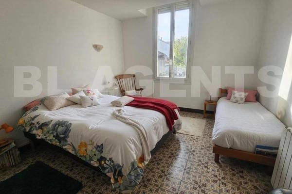 À SAISIR ! Grande Villa traversantes T6 de 161 m² Entre le 4ème et 12ème secteur Montolivet, Chartre