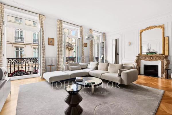 Bel appartement d’angle familial avec balcon