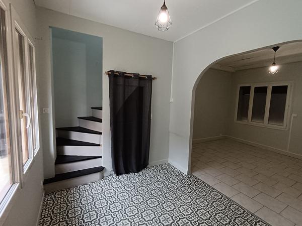A LOUER MAISON FBG D'ISLE ST QUENTIN 02100