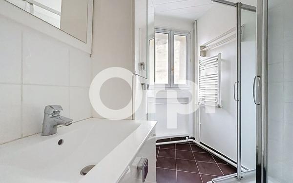 Appartement à louer    2 pièces •  Clamart