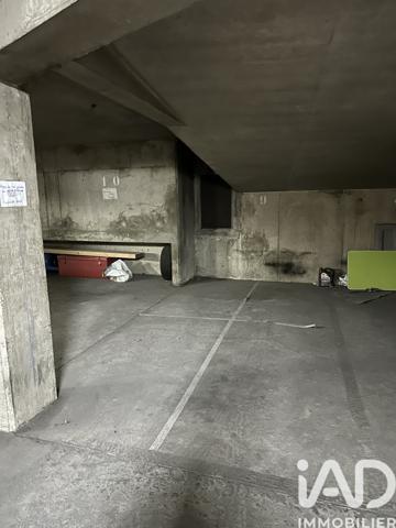 Parking à vendre 11 m² Paris 18