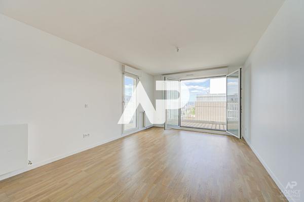 Appartement Rueil Malmaison 4 pièce(s) 82.29 m2 €624 000 ** - Référence 19708