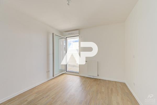 Appartement Rueil Malmaison 4 pièce(s) 82.29 m2 €624 000 ** - Référence 19708