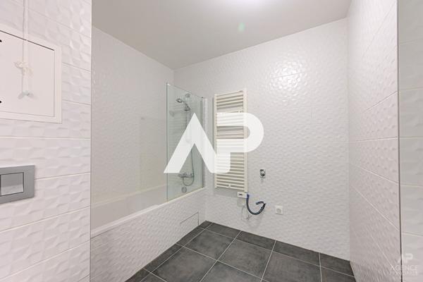 Appartement Rueil Malmaison 4 pièce(s) 82.29 m2 €624 000 ** - Référence 19708