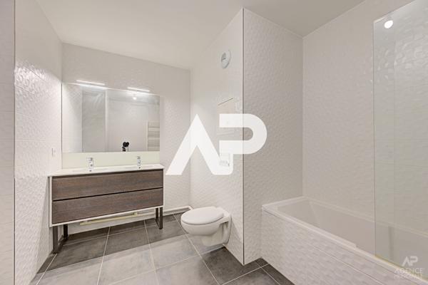 Appartement Rueil Malmaison 4 pièce(s) 82.29 m2 €624 000 ** - Référence 19708