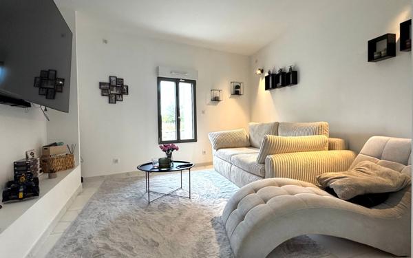 Maison à vendre    4 pièces •  Chaniers