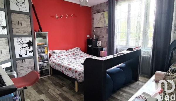 Maison 8 pièces de 150 m² à Niort (79000)