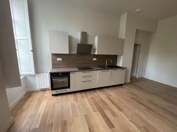 Appartement Nimes 2 pièces 48.80 m2