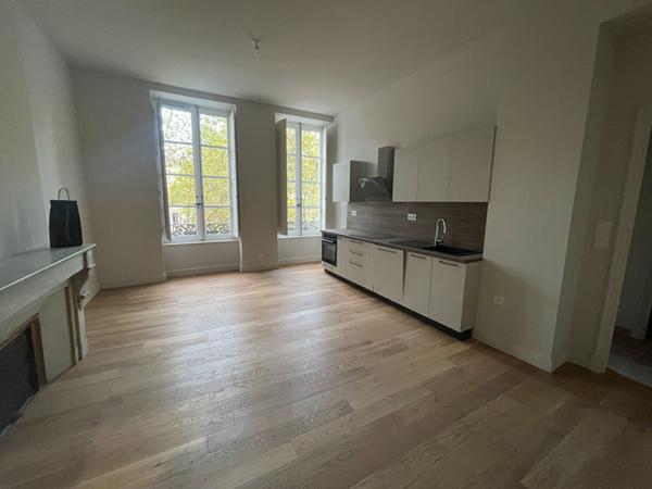 Appartement Nimes 2 pièces 48.80 m2