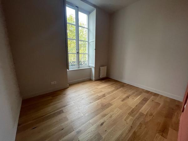 Appartement Nimes 2 pièces 48.80 m2