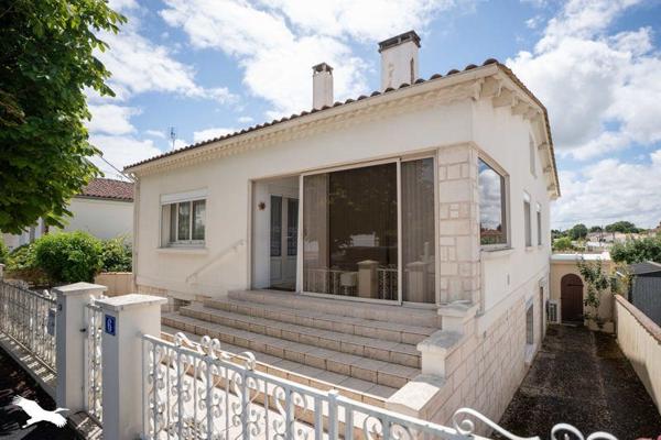 Maison à vendre |  Jonzac |  6 pièces | 179 m²