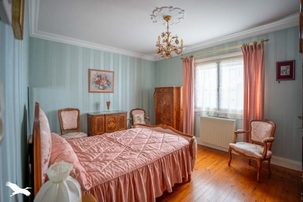 Maison à vendre |  Jonzac |  6 pièces | 179 m²