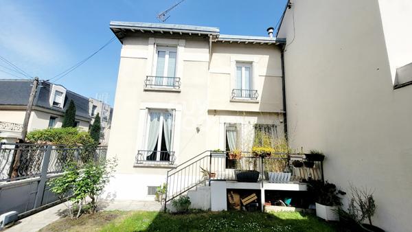 BOIS COLOMBES/ MAISON 4 P. 80 M² COUR