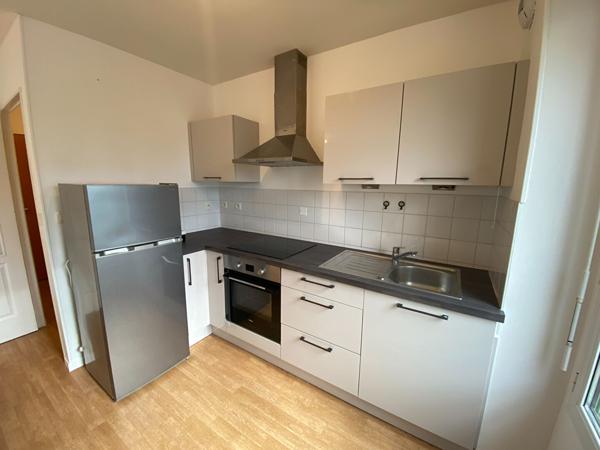 A LOUER - Appartement T2 meublé à SAINT MEEN LE GRAND