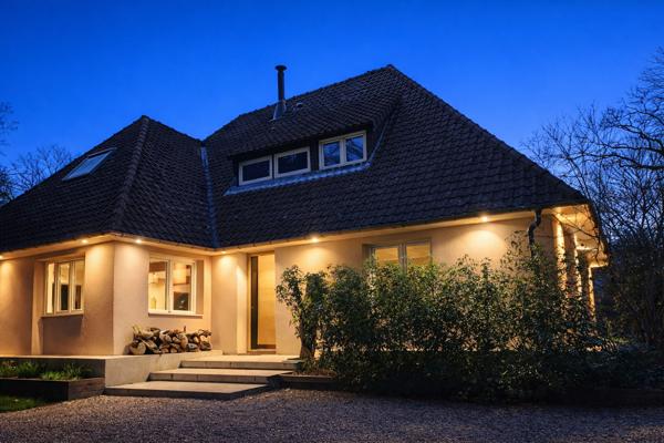 Lamorlaye, Maison- 10 pièces, 289 m² sur terrain de 2814 m², piscine