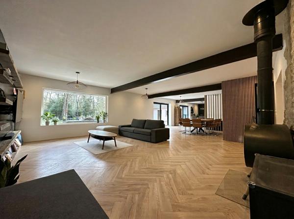 Lamorlaye, Maison- 10 pièces, 289 m² sur terrain de 2814 m², piscine