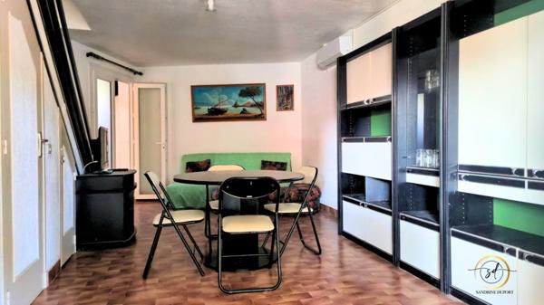 APPARTEMENT duplex , T3 Terrasse , place de parking à deux pas de la plage