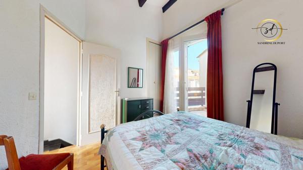 APPARTEMENT duplex , T3 Terrasse , place de parking à deux pas de la plage