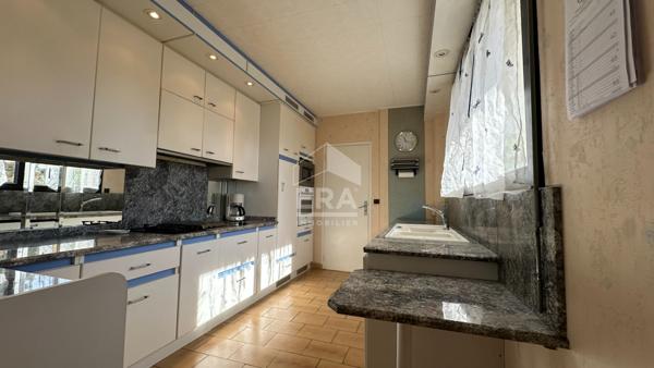 Luxury Properties - Maison d'Architecte à Vendre à Guyancourt - 7 pièces