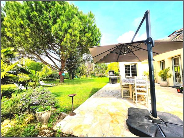 MAISON 306 M2 PISCINABLE 2312 M2 DE TERRAIN DIVISABLE