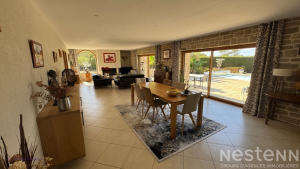 À vendre - CARNAC - Maison lumineuse avec vue dégagée et piscine