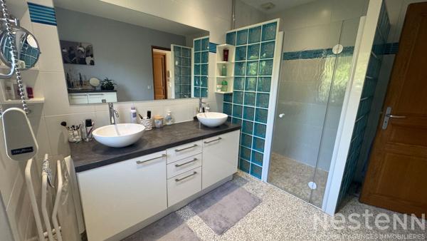 À vendre - CARNAC - Maison lumineuse avec vue dégagée et piscine