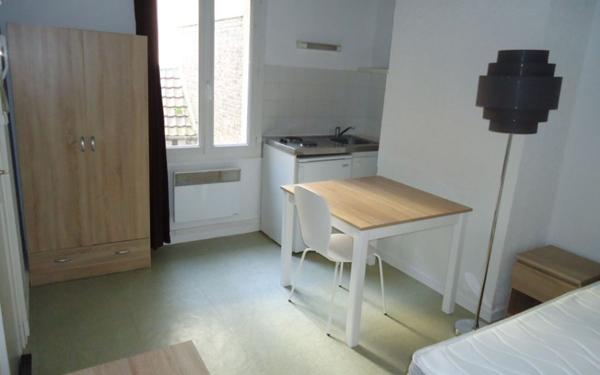Appartement à louer    1 pièce • 13,08 m2 Compiègne