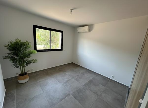 Maison  neuve T4 à Ste Lucie De Porto-vecchio  20144 - Corse du Sud